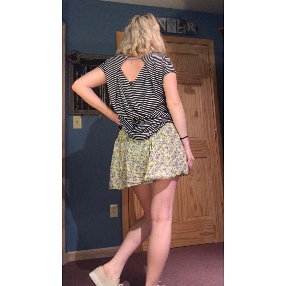 Striped High-Low Tee - Picture 2 of 4